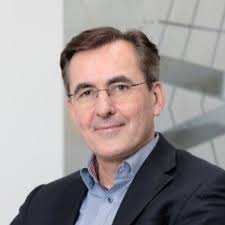 Outsource LinkedIn to a Pro for Business Leaders