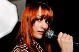 Pile ou face» : Ella Vincent ou l'éclosion d'une nouvelle star normande de  la chanson