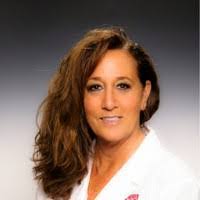 Michele Carr's Instagram, Twitter & Facebook