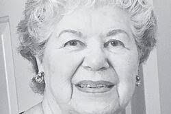 Elinor Kane's Instagram, Twitter & Facebook