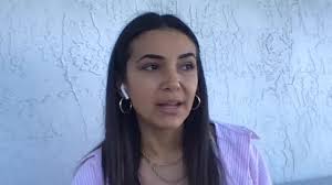 Millennial Woman With Stoma Who Refuses To Stop Wearing A Bikini Applauded