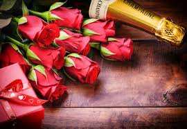 Jedes jahr sieht man überall glückliche pärchen, die mit roten rosen viele frauen fragen sich, was wäre ein gutes valentinstagsgeschenk für männer? Wie Feiert Man In Anderen Landern Valentinstag Blog Geschenkidee Chblog Geschenkidee Ch