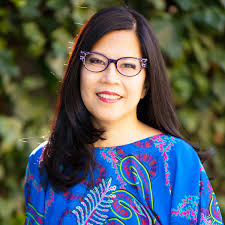 Pearl Yee's Instagram, Twitter & Facebook