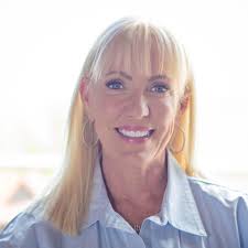 Allison Schoen's Instagram, Twitter & Facebook