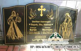 Jika anda sedang bingung dengan tulisan apa yang ingin dicantumkan pada nisan orang tercinta ada, berikut ini mungkin sangat membantu untuk referensi. Jual Batu Nisan Bongpay Bongpay Kristen Harga Bongpay Sentral Produk Marmer Tulungagung