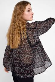 Casual floral print paneled short sleeves blouse. Image 4 Of Floral Print Blouse From Zara Camisas Largas Blusas Mujer Camisa Con Volantes