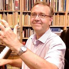 Adrian Lucas (@Lucasorg)