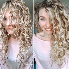 Righteous Roots S Instagram Post Wavycurly I Ve Said It Once Before And I Ll Say It Again Never Judge A Curly Hair Up Curly Girl Method Frizzy Curly Hair