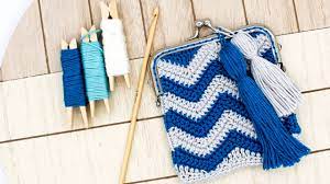 November 26, 2018 stricken wolle crochet art 0. Gratis Hakelanleitung Kleine Cliptasche Mit Zick Zack Muster Frau Line