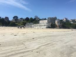 Des destinations françaises paradisiaques pour partir en vacances sans danger ! Cotes D Armor Saint Cast Le Guildo Station La Plus Ensoleillee De France En Avril Le Petit Bleu