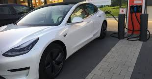 Der Tesla Model 3 Wurde Im Abgelaufenen September Mit 5 768 Verkauften Einheiten Zum Meistverkauften Auto Der Niederlande Elektrofahrzeug Elektroauto Tesla