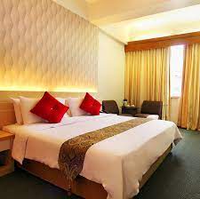 Batu pahat is located at southwest of kluang, southeast of muar, south of segamat and the new popular shopping malls in batu pahat are: Crystal Inn Hotel Batu Pahat Hotel Hotel In Batu Pahat å³‡æ ªå·´è¾–é…'åº—