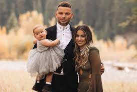Kane Brown Debuts Breathtaking Worship You Video Starring His Wife And Daughter Country Now