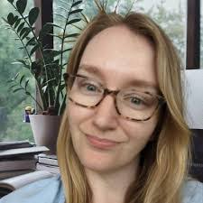 Kayla Burd's Instagram, Twitter & Facebook