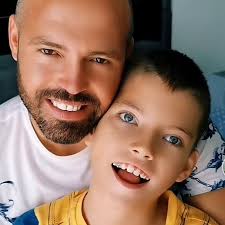 Adrian Denis's Instagram, Twitter & Facebook