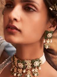 Destiny'S Darling Earcuff