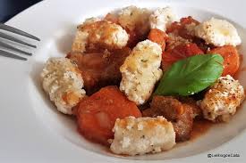 Le Blog De Cata Gnocchi A La Farine D Amandes Et Mozzarella Keto Low Carb Ig Bas Sans Gluten