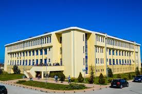 În transmiterea cunoașterii și formarea de specialiști în domeniile filologie, științele comunicării și studii culturale; Premii De ExcelenÈ›Äƒ In Valoare De 250 De Euro Pentru Profesori De La Universitatea Ovidius Ct100 Ro