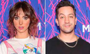 Las miradas cómplices no faltaron entre chumel torres y natalia téllez; Chumel Torres Habla Por Primera Ocasion De Su Noviazgo Con Natalia Tellez