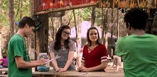 Recientemente inaugurado a la par de la nueva heladería venezia. Que Pasa Cuando Netflix Hace Un Musical Sobre Un Campamento Cristiano De Verano Rel