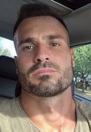 Pin de Suzanne Joseph en Guys