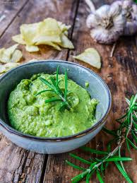 Guacamole Au Romarin Recette En 2020 Recettes De Cuisine Guacamole Romarin