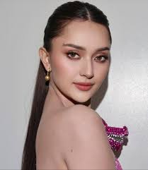 Ahtisa Manalo's day 6 outfit recreation