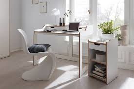 Als vorgänger des schreibtisches diente der sekretär vor allem dazu, papier und akten zu ordnen. Die Schonsten Schreibtische Und Sekretare Fur Ihr Homeoffice Used Design