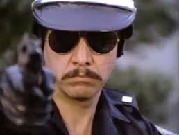 The Bloody Pit of Horror: AR-15: Comando implacable (1988)