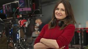 The pursuit of love is an upcoming romance drama miniseries written and directed by emily mortimer based on the novel of the same name by nancy mitford. P Eeaeuwzeaezm