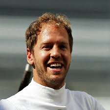 There were rumors that hamilton got a hair transplant done, but he rubbished those rumors, only for a hair expert to claim it is … Formel 1 Aston Martin Enthullt Neues Vettel Auto Im Februar