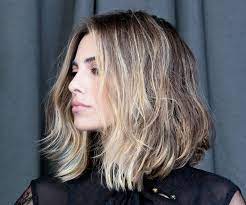 Questo taglio di capelli di media lunghezza a . Capelli Bob E Long Bob I 5 Nuovi Tagli Lisci E Mossi Foto Donne Sul Web