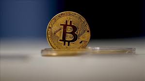 Bitcoin adalah sebuah uang elektronik yang dibuat pada tahun 2009 oleh satoshi nakamoto. Jl42gesqch2i0m