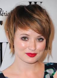 Tahun 2013, rambut pendek diprediksi akan tetap diminati oleh banyak wanita yang penyuka rambut pendek. Potongan Rambut Bergaya Wanita Untuk Wajah Bulat 100 Foto Trend 2019