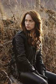 Pin By Author Aj Ryder On Series Tv Streaming Melanie Scrofano Earp Waverly And Nicole