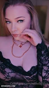 Laura Neevi Twitch Nudes - neevilicious Onlyfans Leaked Tits Photos