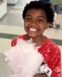 What a fun-filled weekend for Kenwood Elementary families at the first-ever  𝐀𝐭𝐭𝐞𝐧𝐝𝐚𝐧𝐜𝐞 𝐂𝐚𝐫𝐧𝐢𝐯𝐚𝐥: 𝐰𝐡𝐞𝐫𝐞 𝐛𝐞𝐢𝐧𝐠 𝐩𝐫𝐞𝐬𝐞𝐧𝐭  𝐰𝐢𝐧𝐬 𝐁𝐈𝐆! 🎪 Students earned tickets for good attendance at school  and cashed them in for