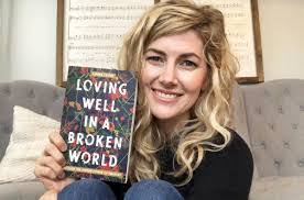 Lauren Casper's Instagram, Twitter & Facebook