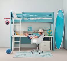 Coloré ou en bois naturel, vous trouverez aisément un modèle à. Tous Les Conseils Pour Choisir Son Lit Mi Hauteur Enfant