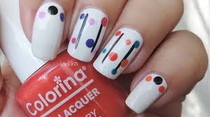 Con el pincel pinta el signo + ,si tu uña es muy corta solo realiza uno solo. Unas Para Principiantes 30 Disenos Faciles Y Rapidos Unas Pintadas