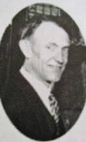 Clifford Mcmahon's Instagram, Twitter & Facebook