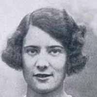 Lilian Gross's Instagram, Twitter & Facebook