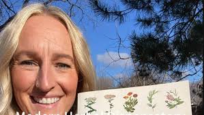 The Modern Herbal Dispensatory: A Medicine-Making Guide: Easley, Thomas,  Horne, Steven: 9781623170790: Amazon.com: Books