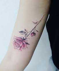 New Fabulous Temporary Rose Flower Tattoos On Wrist For Girls And Women Flower Wrist Tattoos Butterfly Tattoos For Women Rose Tattoos