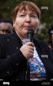 Luton police station hi-res stock photography and images