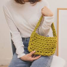 Pattern updated on january 17th, 2017 to indicate that body is knit with the larger needle size while neck is knit with smaller needles. Renaissance Mini Hobo Bag Best T Shirt Yarn For Knitting Project By Yarn A