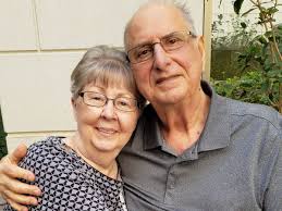 Diane Maniscalco's Instagram, Twitter & Facebook