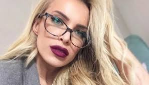 Check spelling or type a new query. Exei Pesei To Instagram Me To Gymno Kormi Ths Katerinas Kainoyrgioy Einai Ontws Etsi Fwto Balla Com Cy