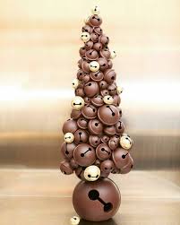 Chocolate Jewels On Instagram Marijncoertjens Chocolat Noel Sculptures En Chocolat Chocolat Paques