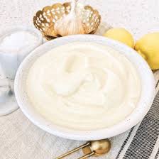 Toum Lebanese Garlic Sauce Food Still Tasty Lebanese Garlic Sauce